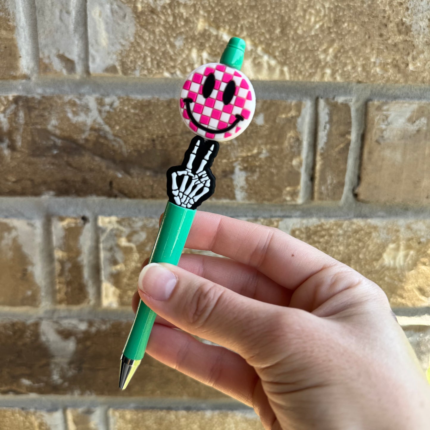 Checkered Smiley Peace Pen