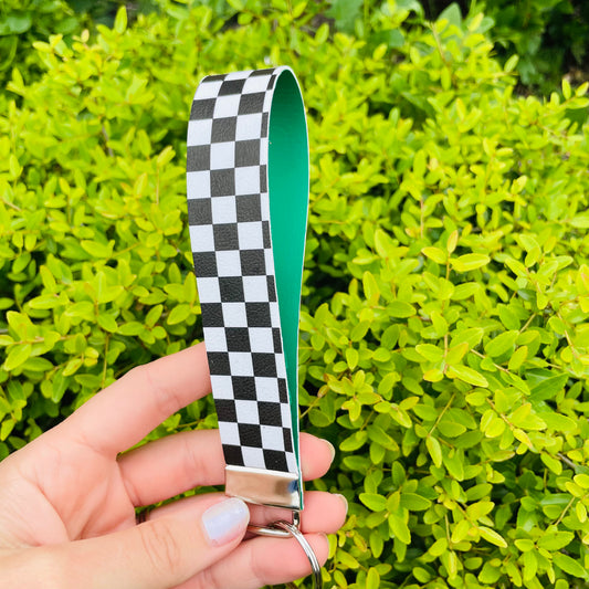 B&W Checkered - Wristlet