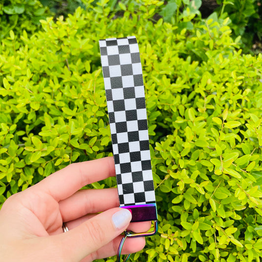 B&W Checkered - Wristlet